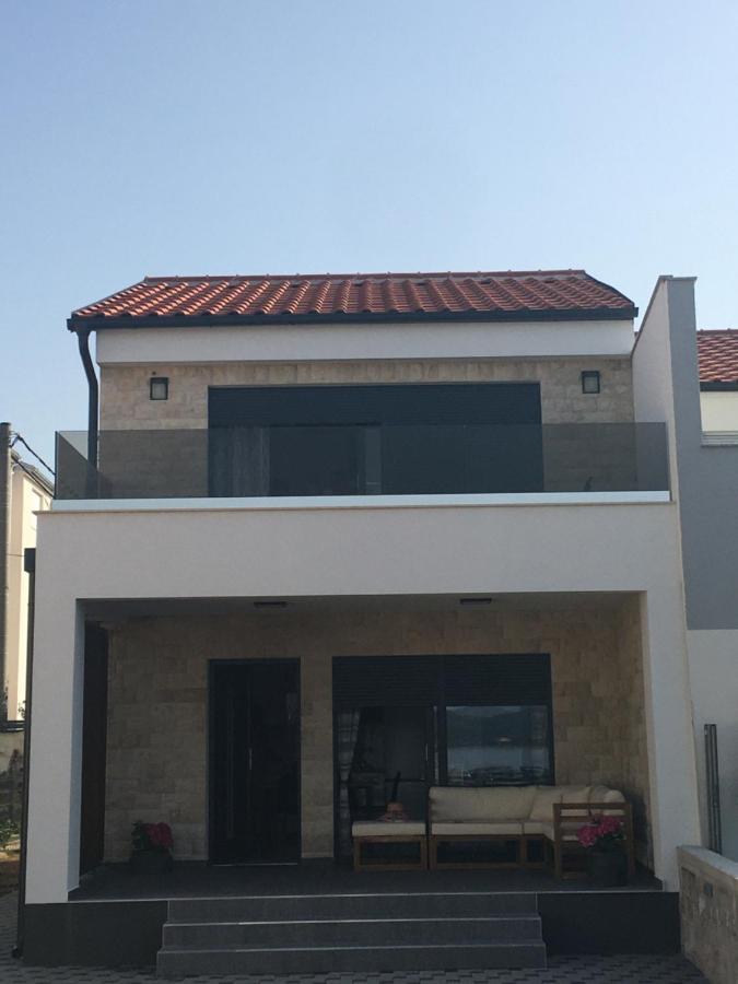 Apartmani Zlata Sveti Filip i Jakov Exterior foto