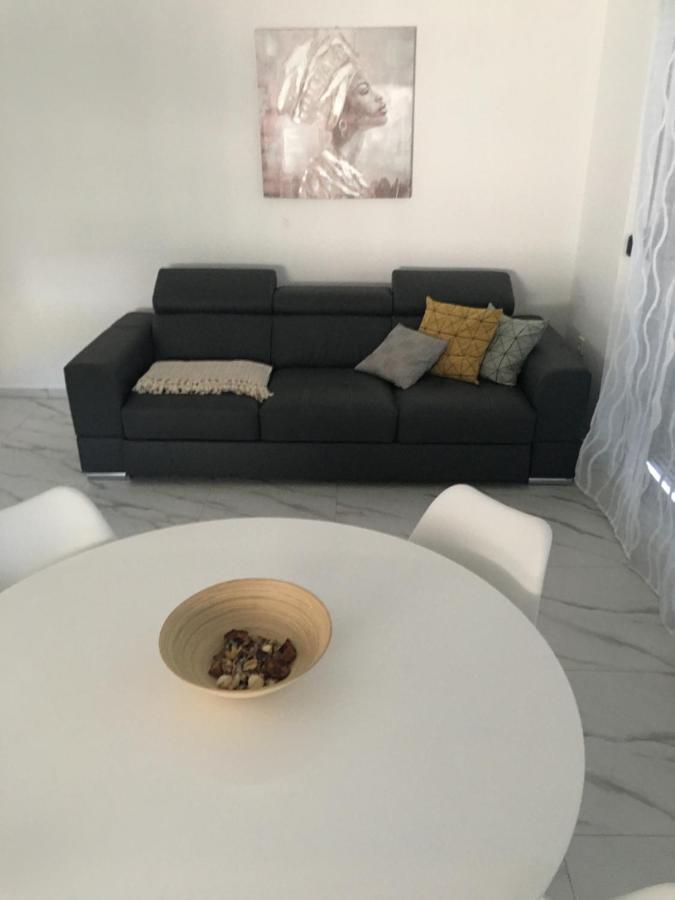 Apartmani Zlata Sveti Filip i Jakov Exterior foto