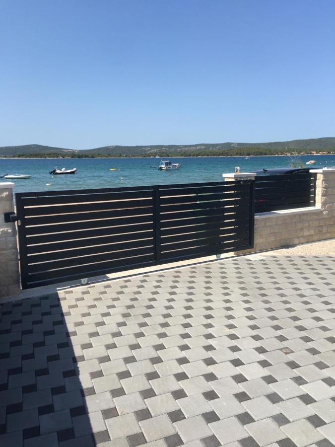 Apartmani Zlata Sveti Filip i Jakov Exterior foto