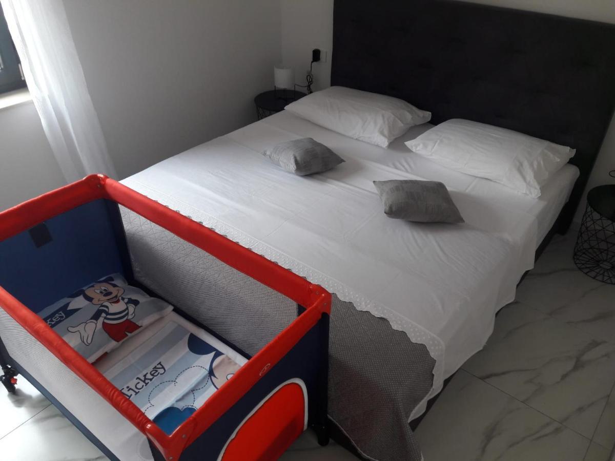 Apartmani Zlata Sveti Filip i Jakov Exterior foto