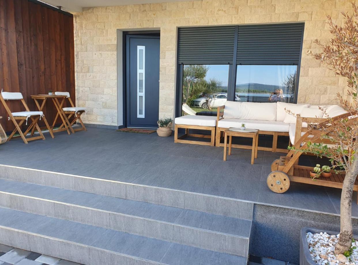 Apartmani Zlata Sveti Filip i Jakov Exterior foto